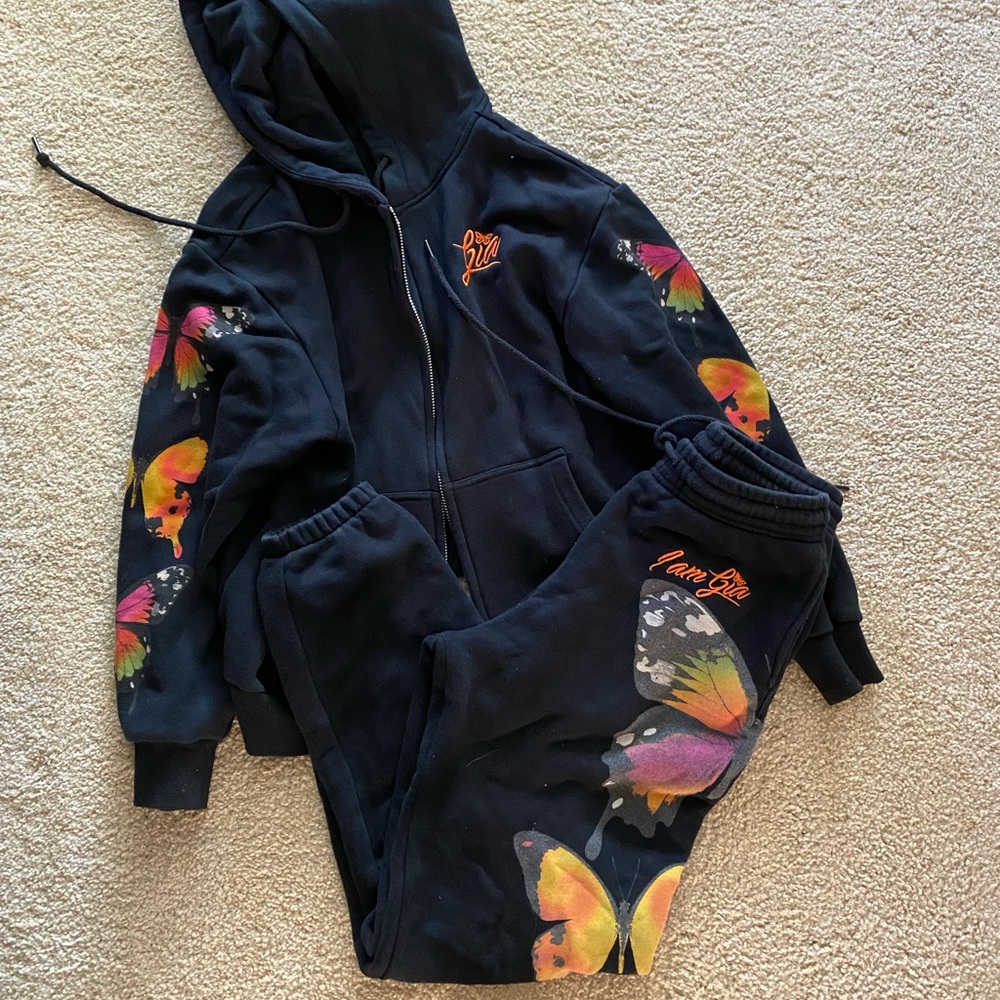 I AM GIA sweat set
